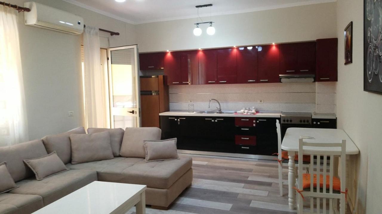 Ferienwohnung Liqeni Thate, Tirane Exterior foto