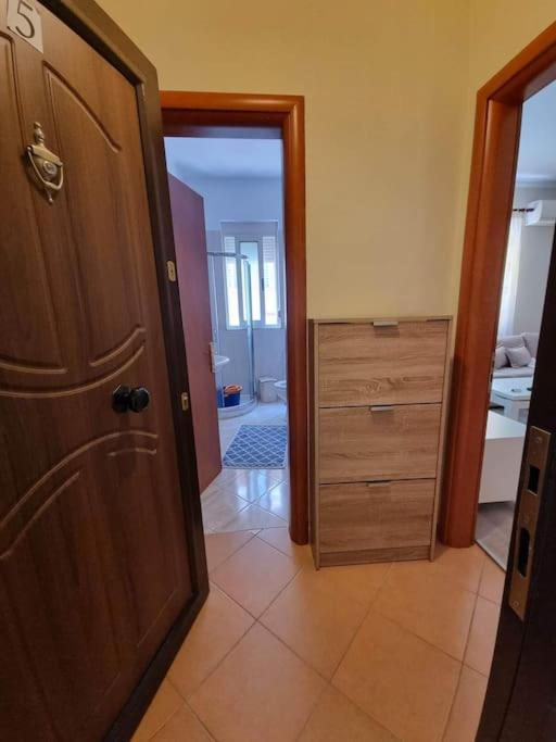 Ferienwohnung Liqeni Thate, Tirane Exterior foto