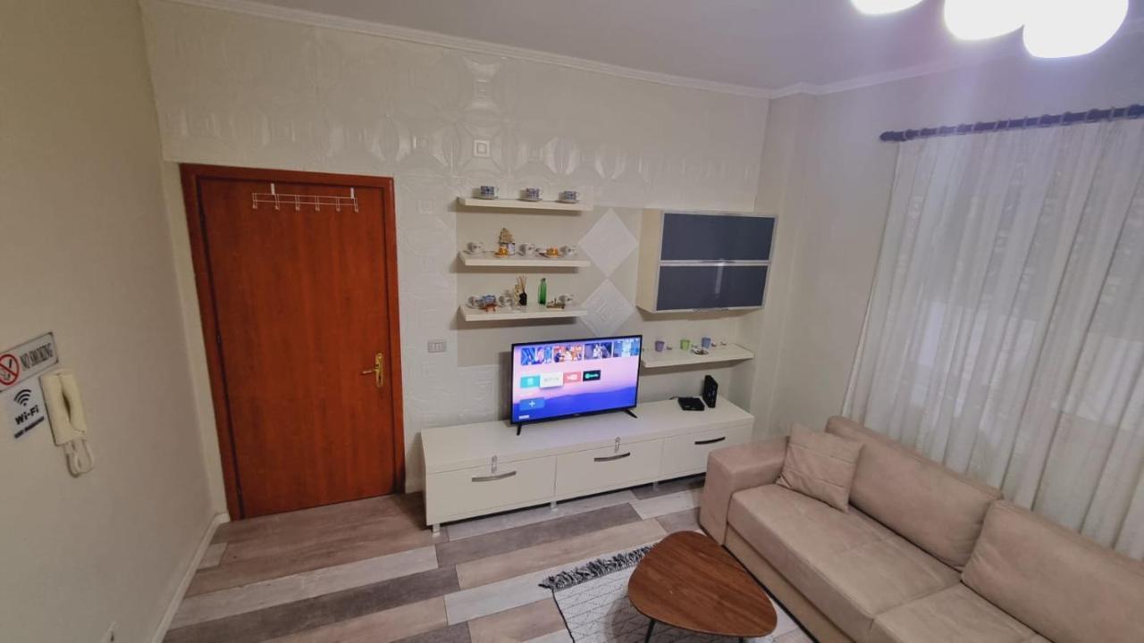 Ferienwohnung Liqeni Thate, Tirane Exterior foto